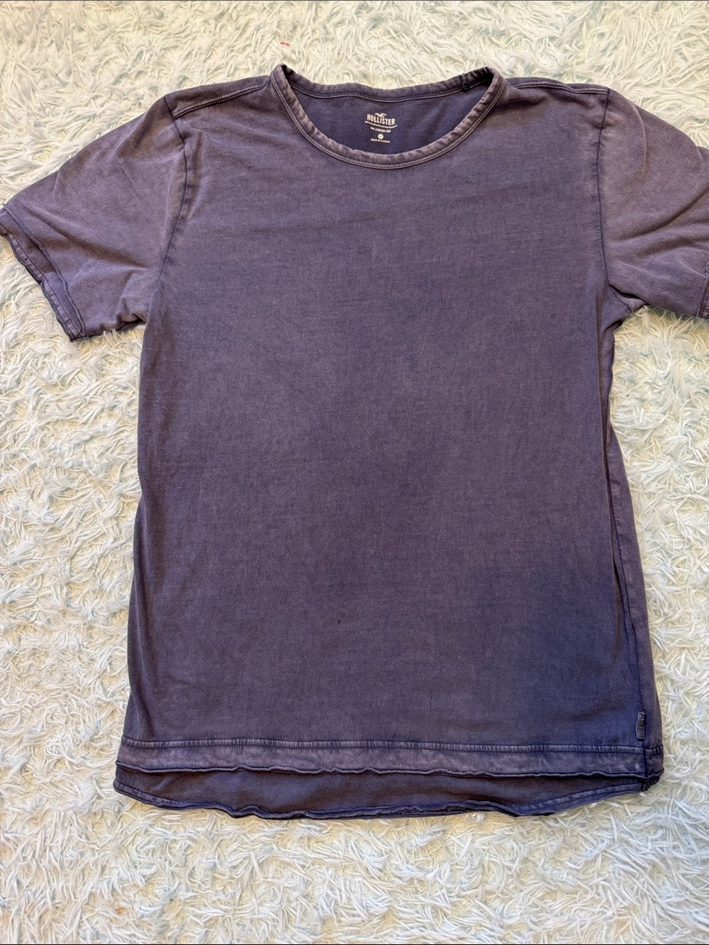 Hollister Washed Purple Crew Neck Tee Mens medium. Comfy
